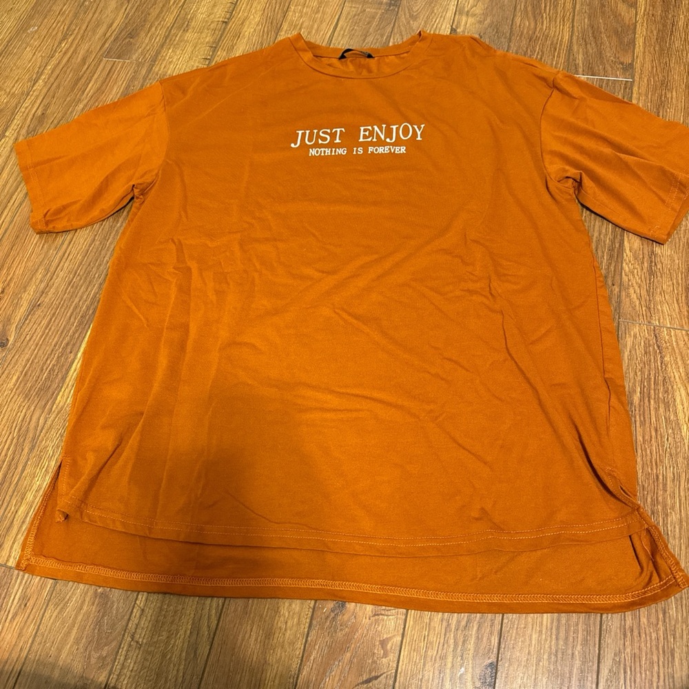SHEIN Rust Graphic Tee
